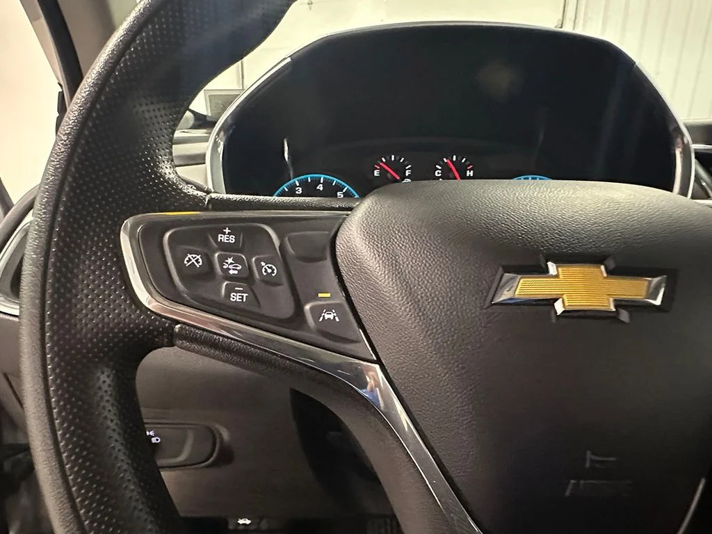 Used 2024 Blue Chevrolet LT image 31