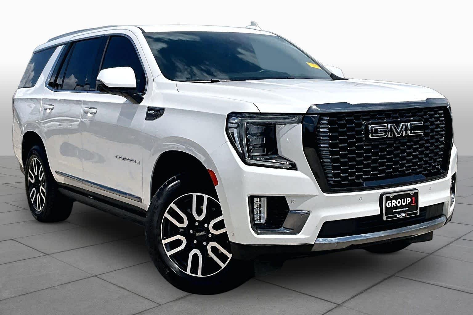 Used 2023 White Frost Tricoat GMC Denali Ultimate image 3