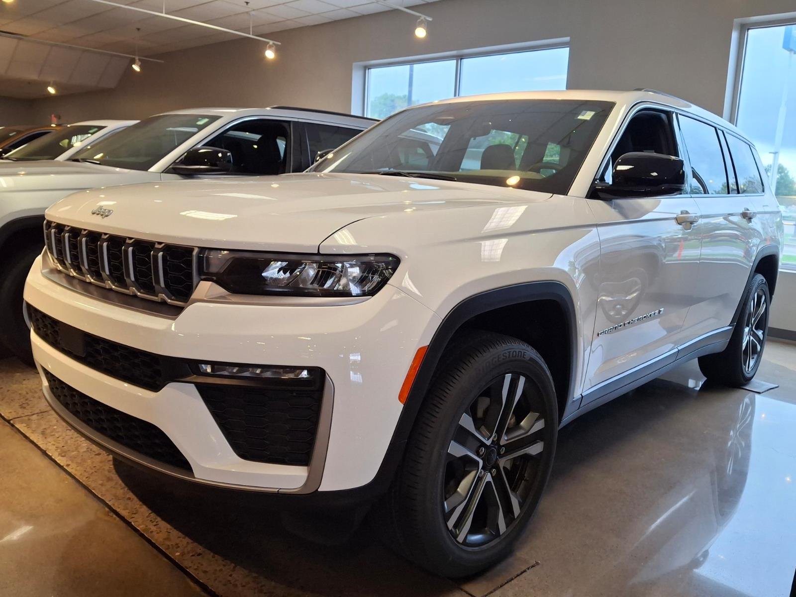 2027 Jeep Grand Cherokee L