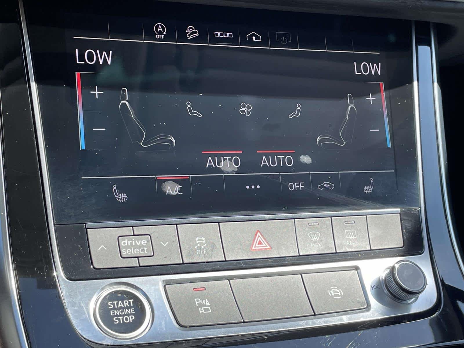 Used 2022 Navarra Blue Metallic Audi Premium Plus image 31