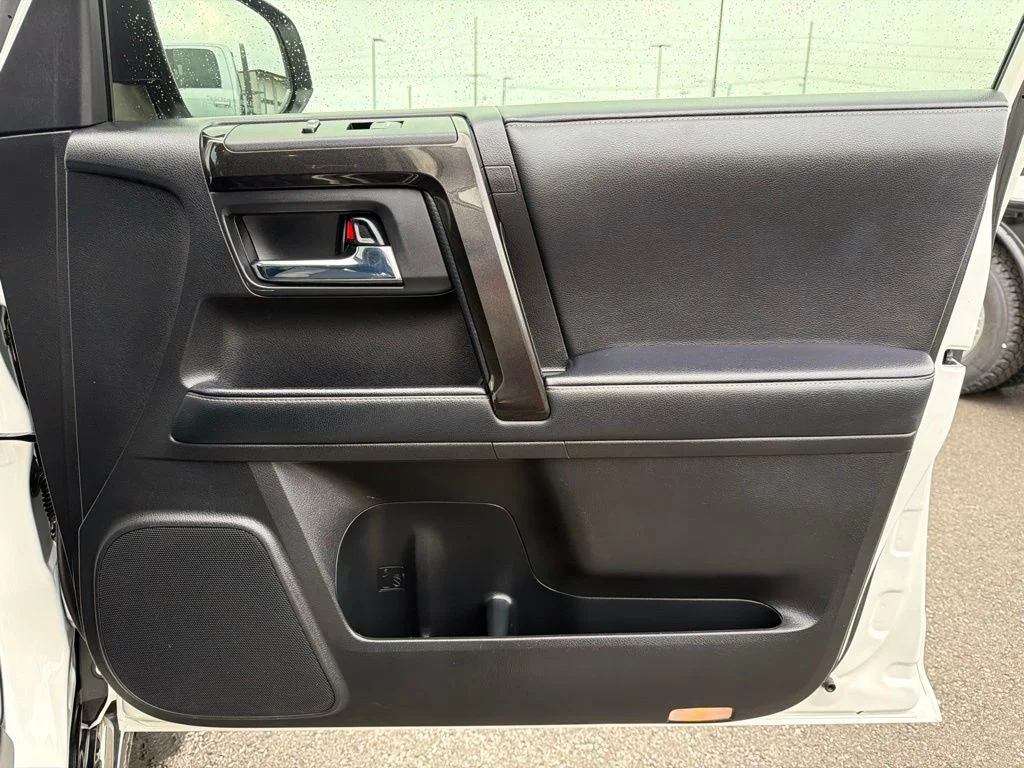 Used 2021 White Toyota Nightshade image 20