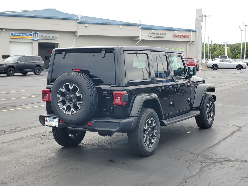 New 2026 Black Clear-Coat Exterior Paint Jeep Sahara image 4