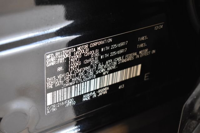 2025 Toyota RAV4 XLE - Photo 26