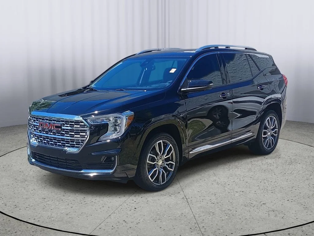 Used 2024 Black GMC Denali image 7