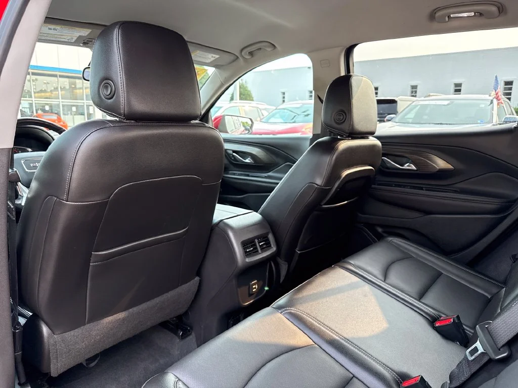 Used 2022 Red GMC SLT image 21