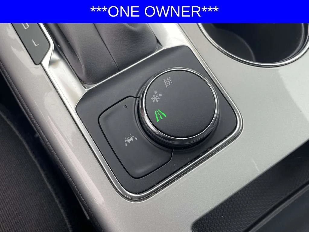Used 2025 Habanero Orange Chevrolet 2LT image 26