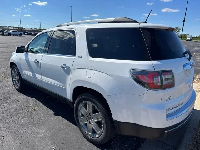 Used 2017 SUMMIT WHITE GMC Limited image 6