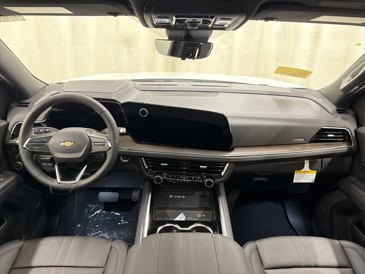 New 2026 Polar White Tricoat Chevrolet High Country image 13