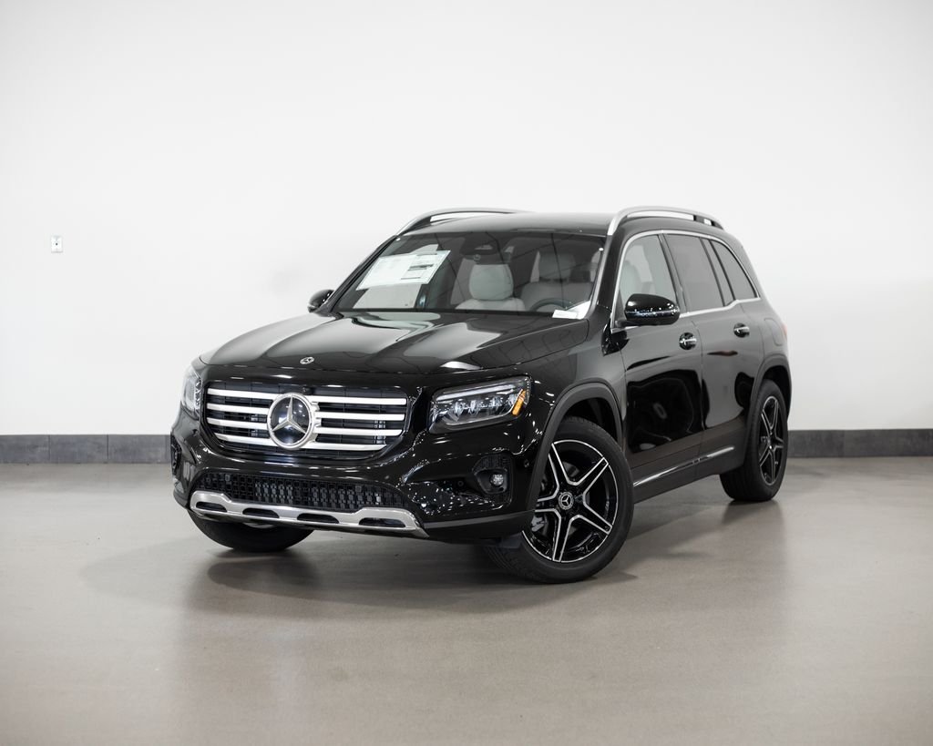 2026 Mercedes-Benz GLB GLB 250 4MATIC's photo
