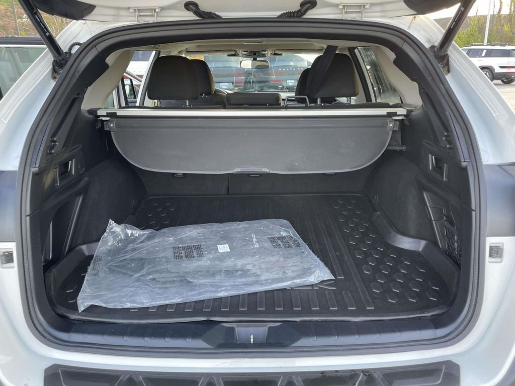 Used 2025 Crystal White Pearl Subaru Premium image 29