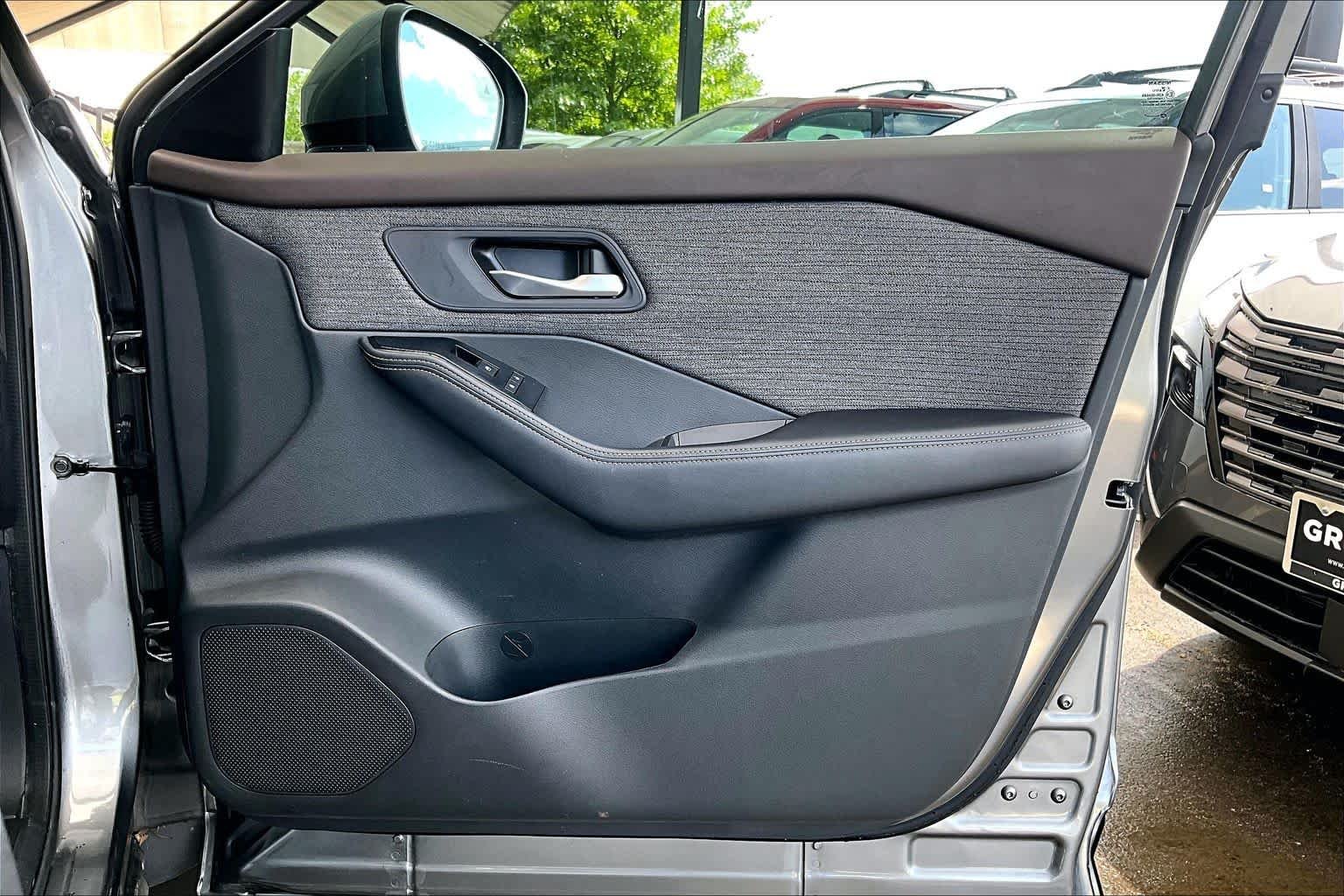 Certified Used 2022 Gun Metallic Nissan SV image 22