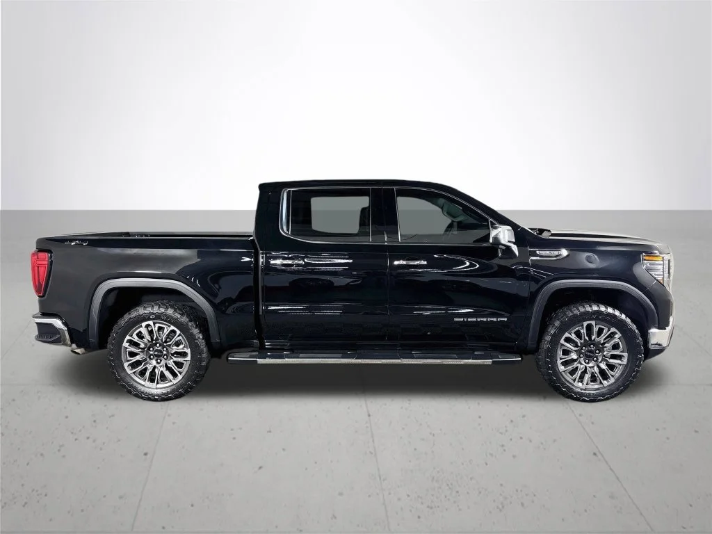 Used 2024 Black GMC SLT image 5