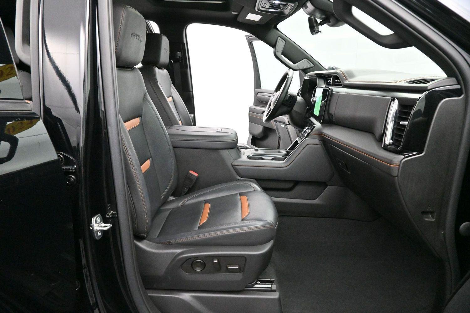 Used 2024 Onyx Black GMC AT4 image 31