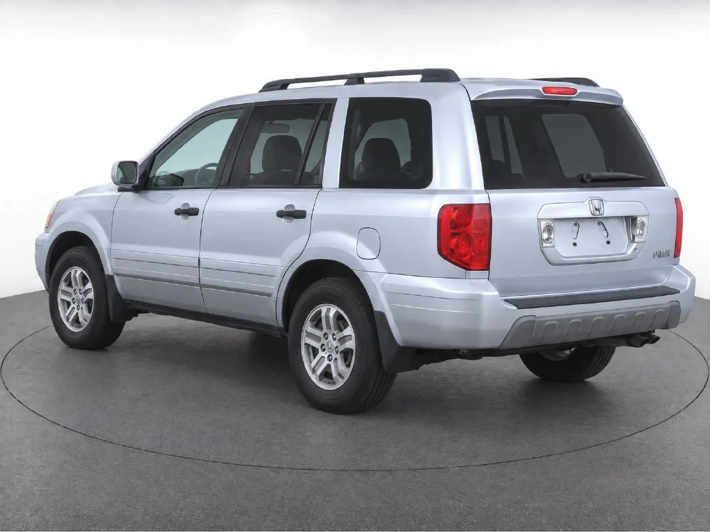 Used 2004 Silver Honda EX-L image 4