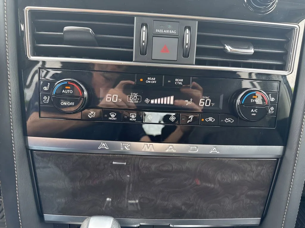 Used 2023 Maroon Nissan Platinum image 25