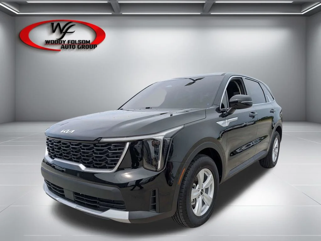 Used 2026 Black Kia LX image 9