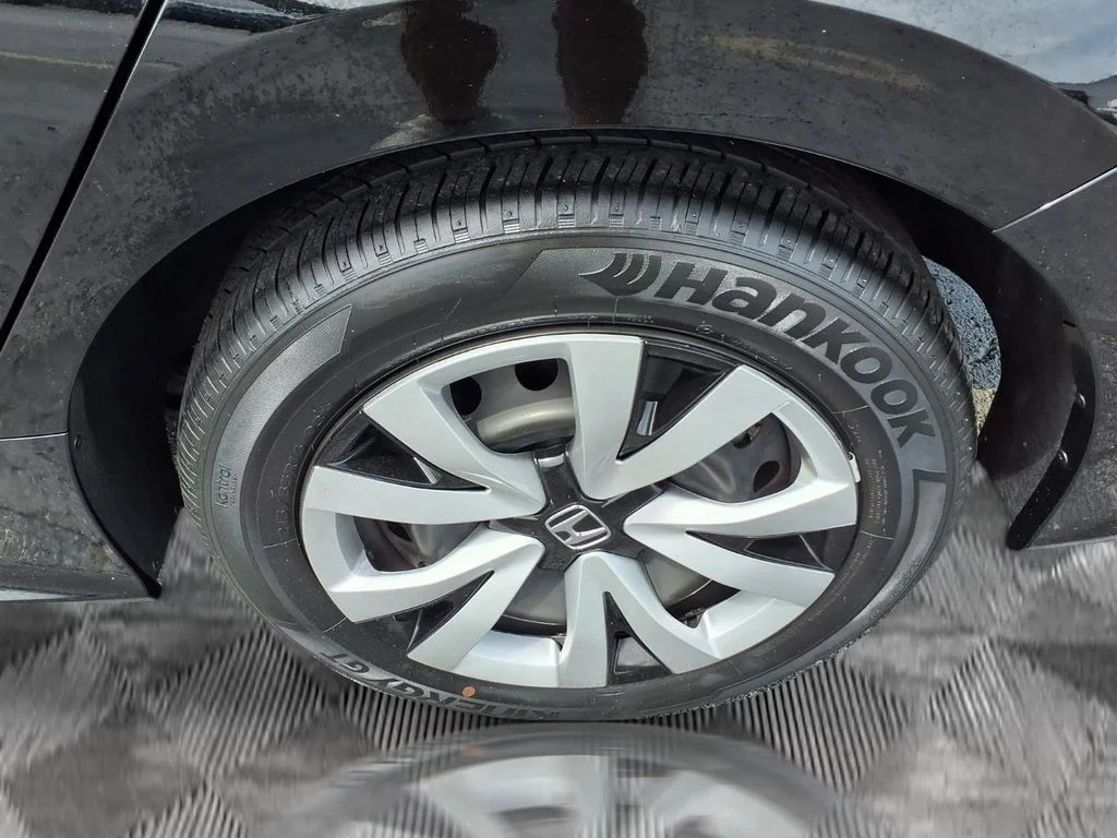 Used 2025 Silver Honda LX image 20