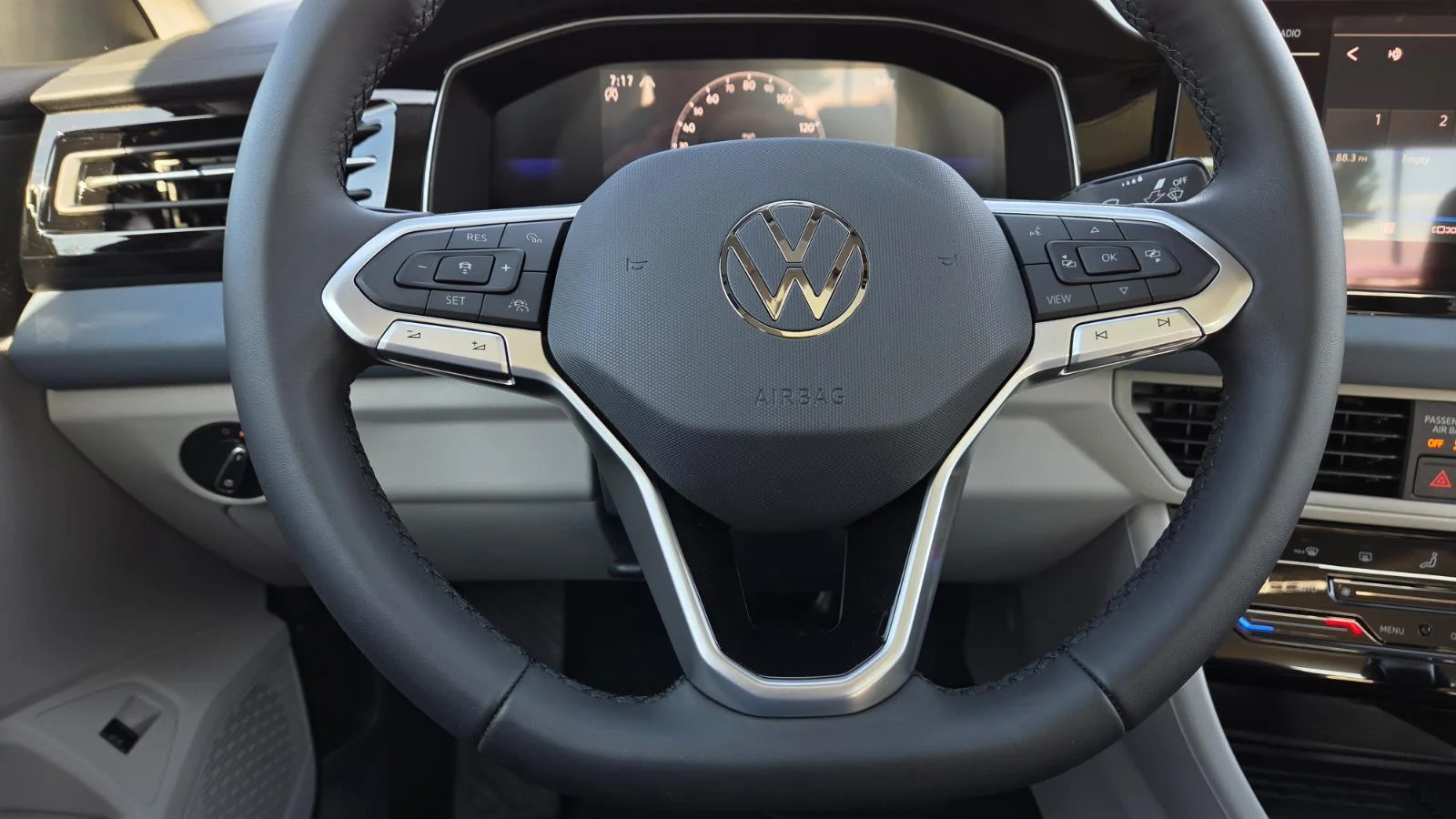 New 2026 Deep Black Pearl Volkswagen SE image 24