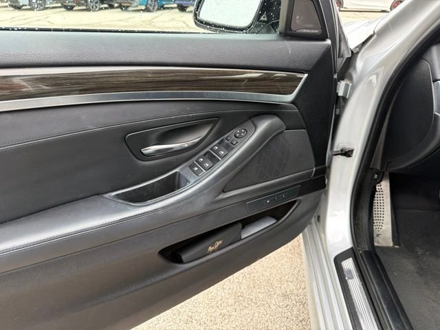 Used 2016 Glacier Silver Metallic BMW 535i xDrive image 12