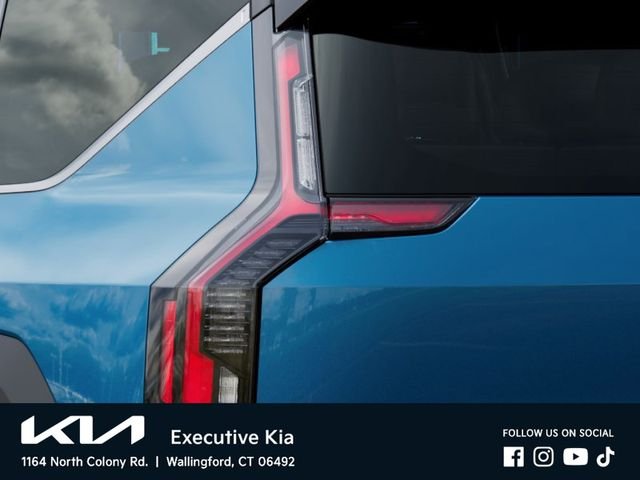 New 2026 Ocean Blue Kia Wind AWD image 11