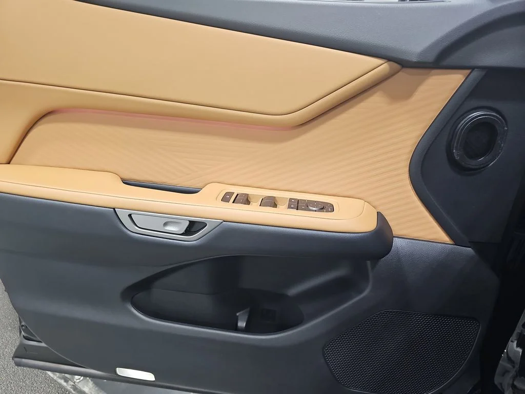 New 2026 Caviar Lexus PREMIUM AWD image 26