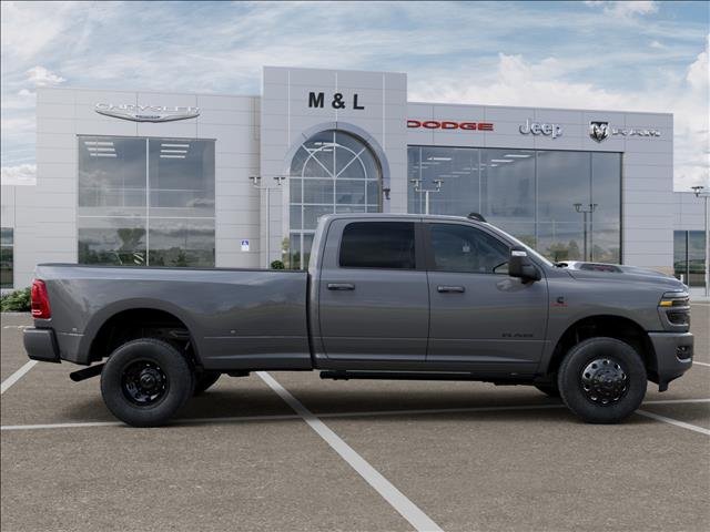New 2026 Ceramic Gray Clear-Coat Exterior Paint RAM Laramie image 21