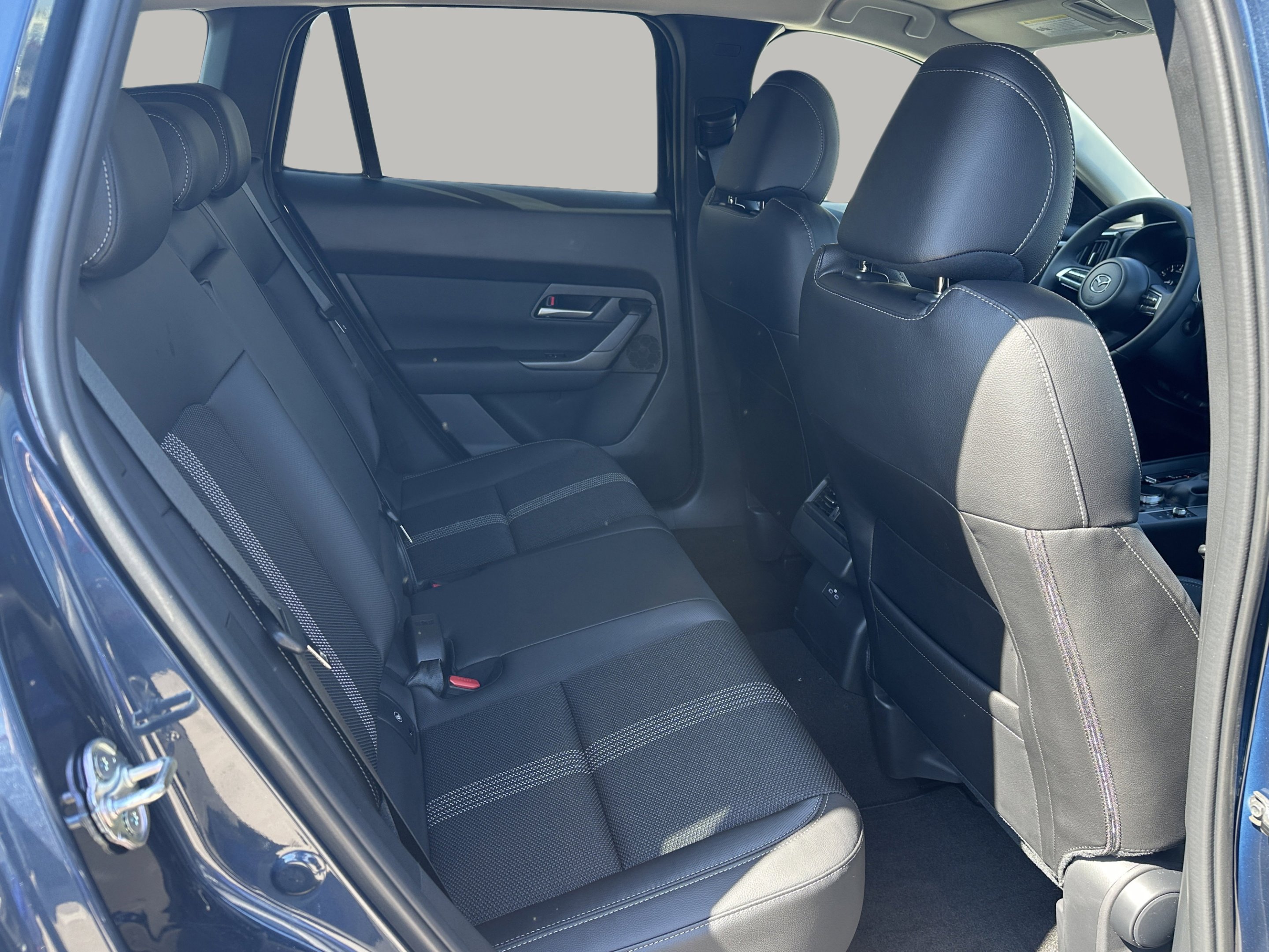 2025 Mazda CX-50 Premium - Photo 12