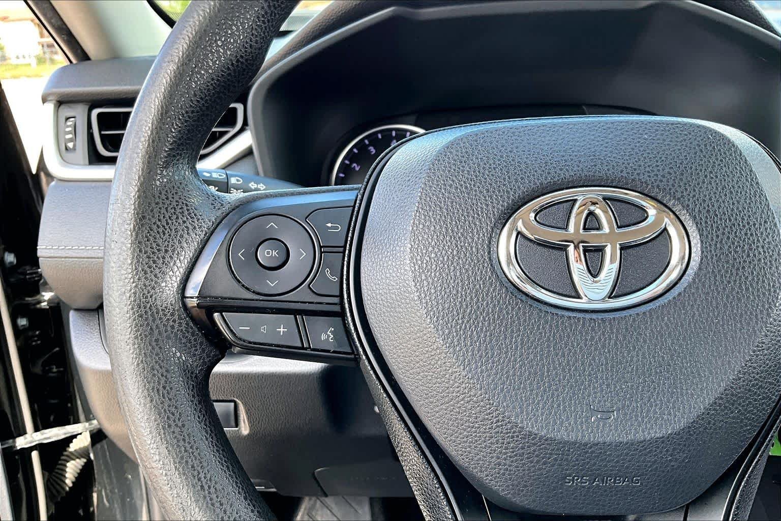 Used 2019 Midnight Black Metallic Toyota LE image 24