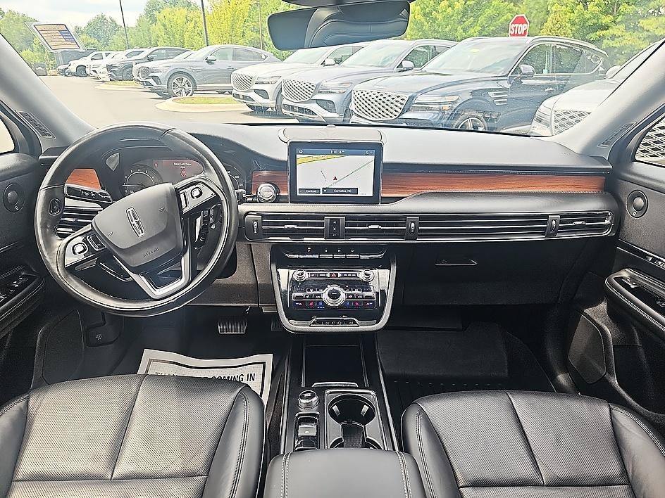 Used 2020 Black Lincoln Reserve image 32