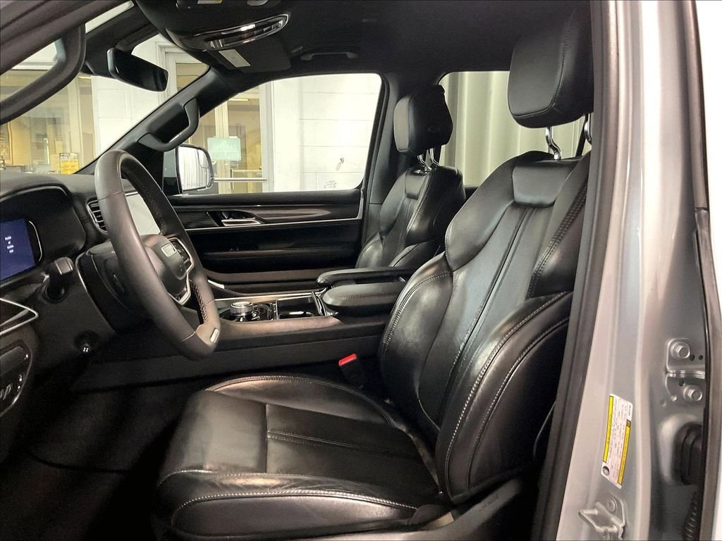 Used 2022 Silver Jeep Series I image 10