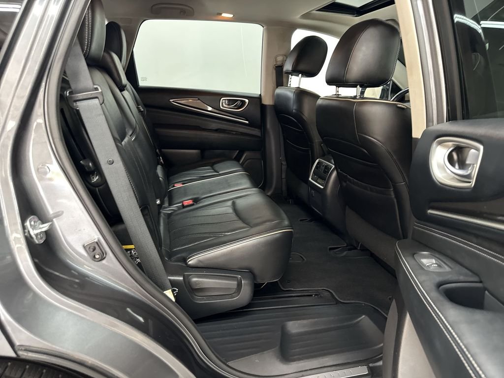 Used 2016 Graphite Shadow INFINITI Base image 17