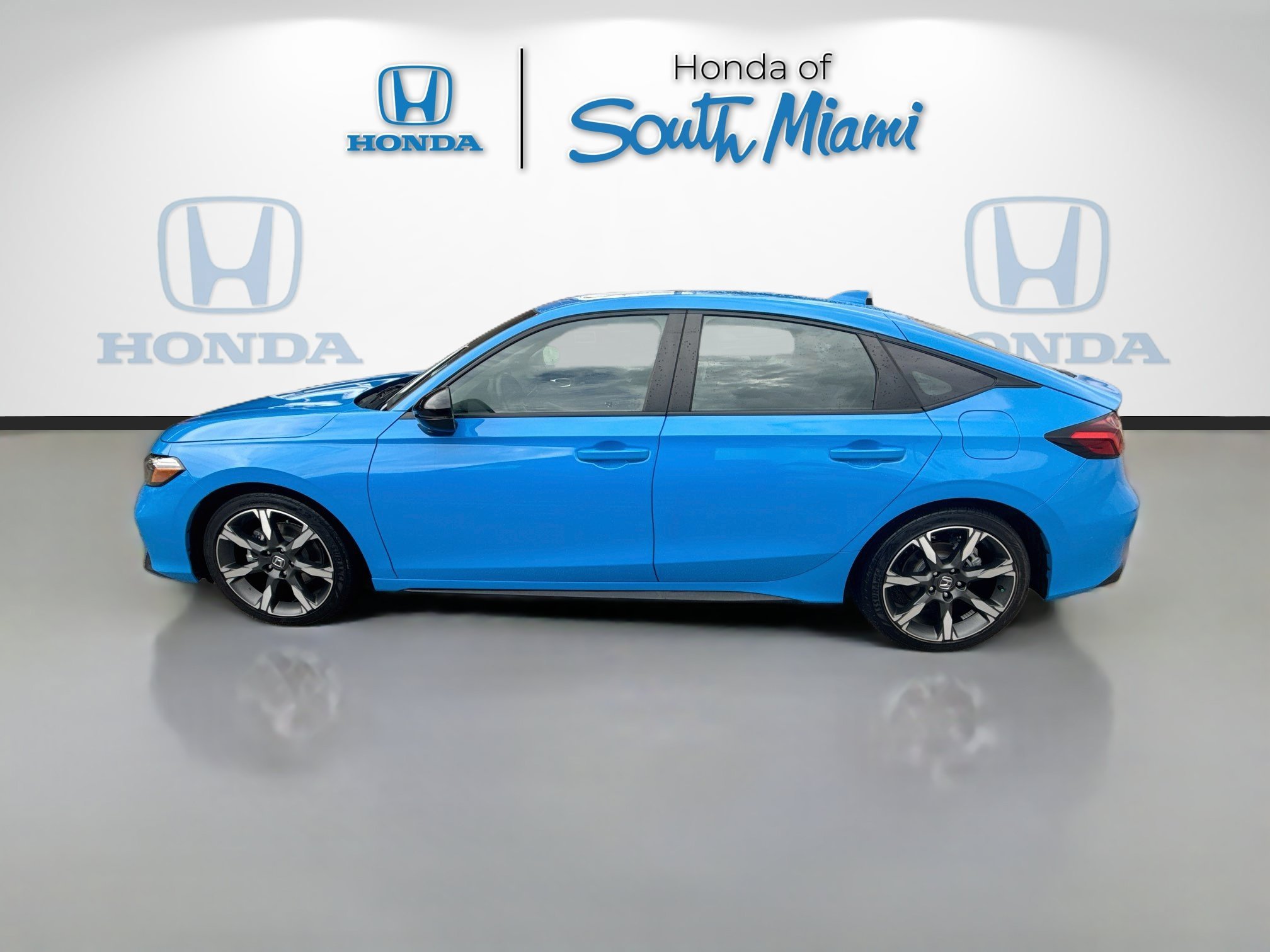 Used 2025 Blue Honda Sport Touring image 4