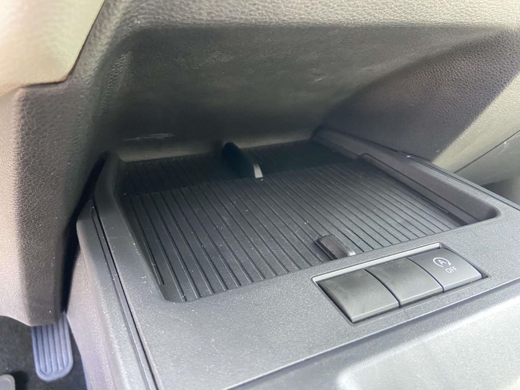 Used 2026 Silver Toyota L image 21