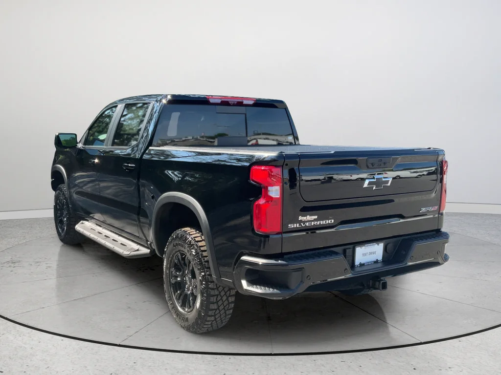 2026 Chevrolet Silverado 1500 ZR2 - Photo 14