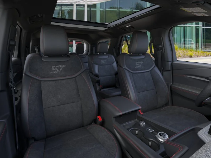 2026 Ford Explorer ST - Photo 10