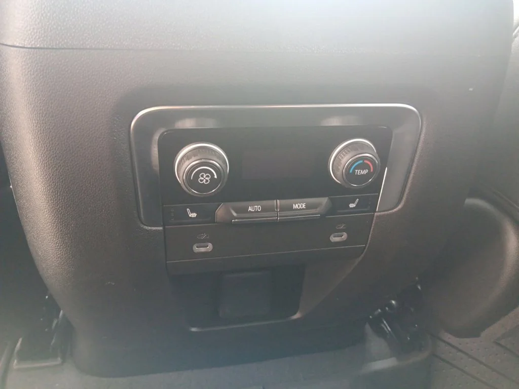 Used 2024 Gray Chevrolet Z71 image 26