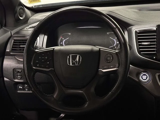 Certified Used 2023 Sonic Gray Pearl Honda AWD EX-L image 19