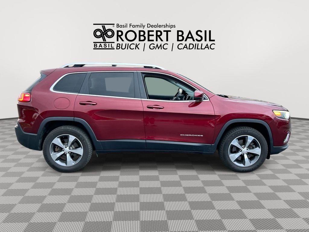Used 2019 Red Jeep Limited image 9