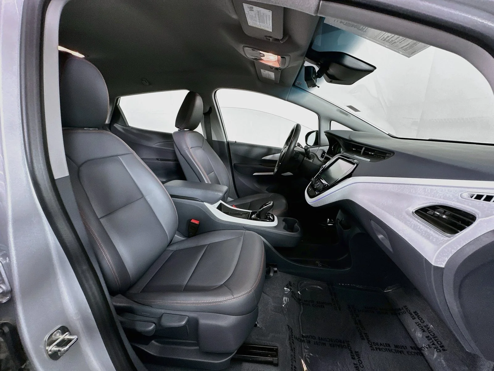 Used 2019 Silver Ice Metallic Chevrolet Premier image 28