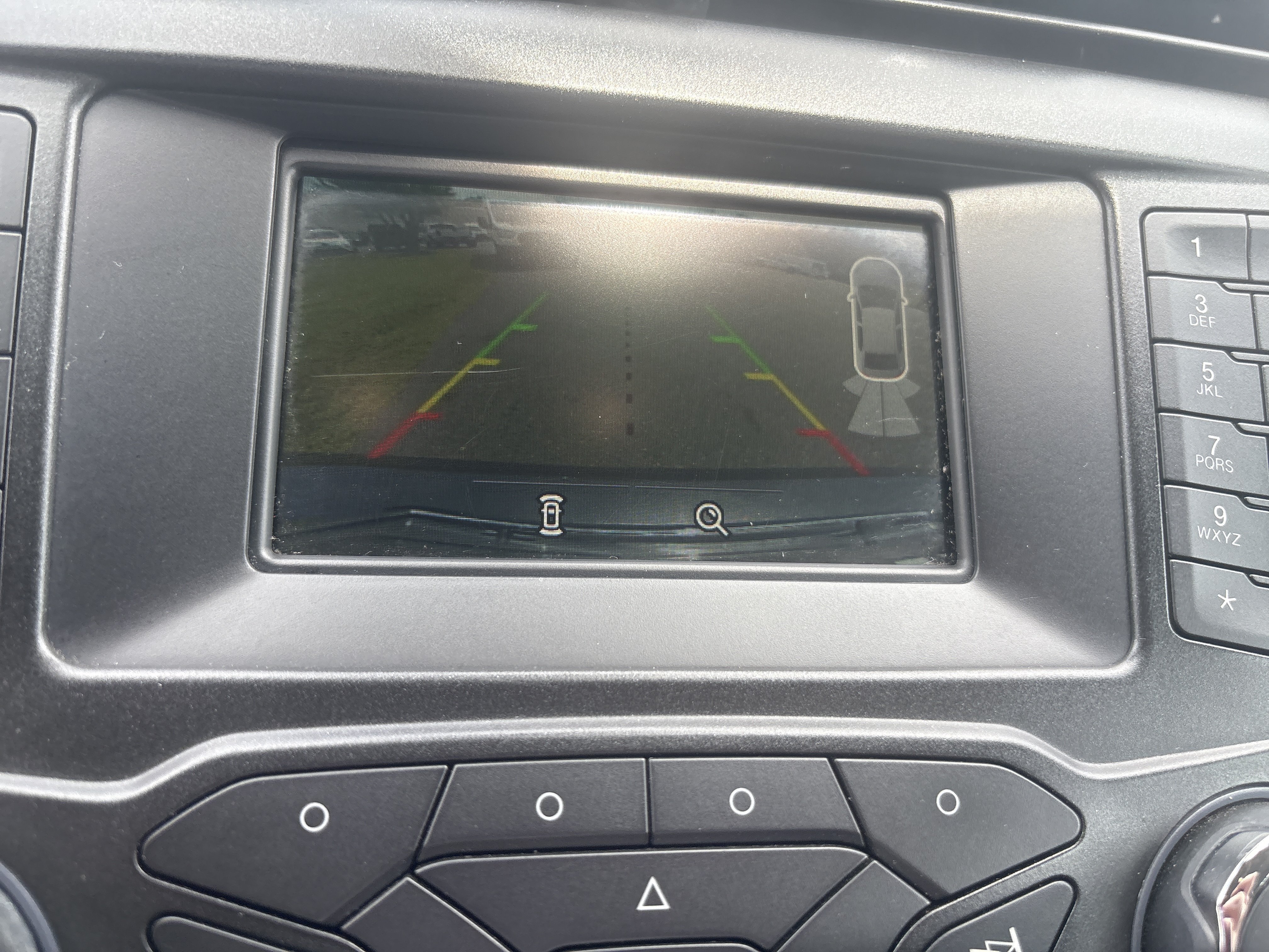 Used 2018 Magnetic Metallic Ford SE image 16