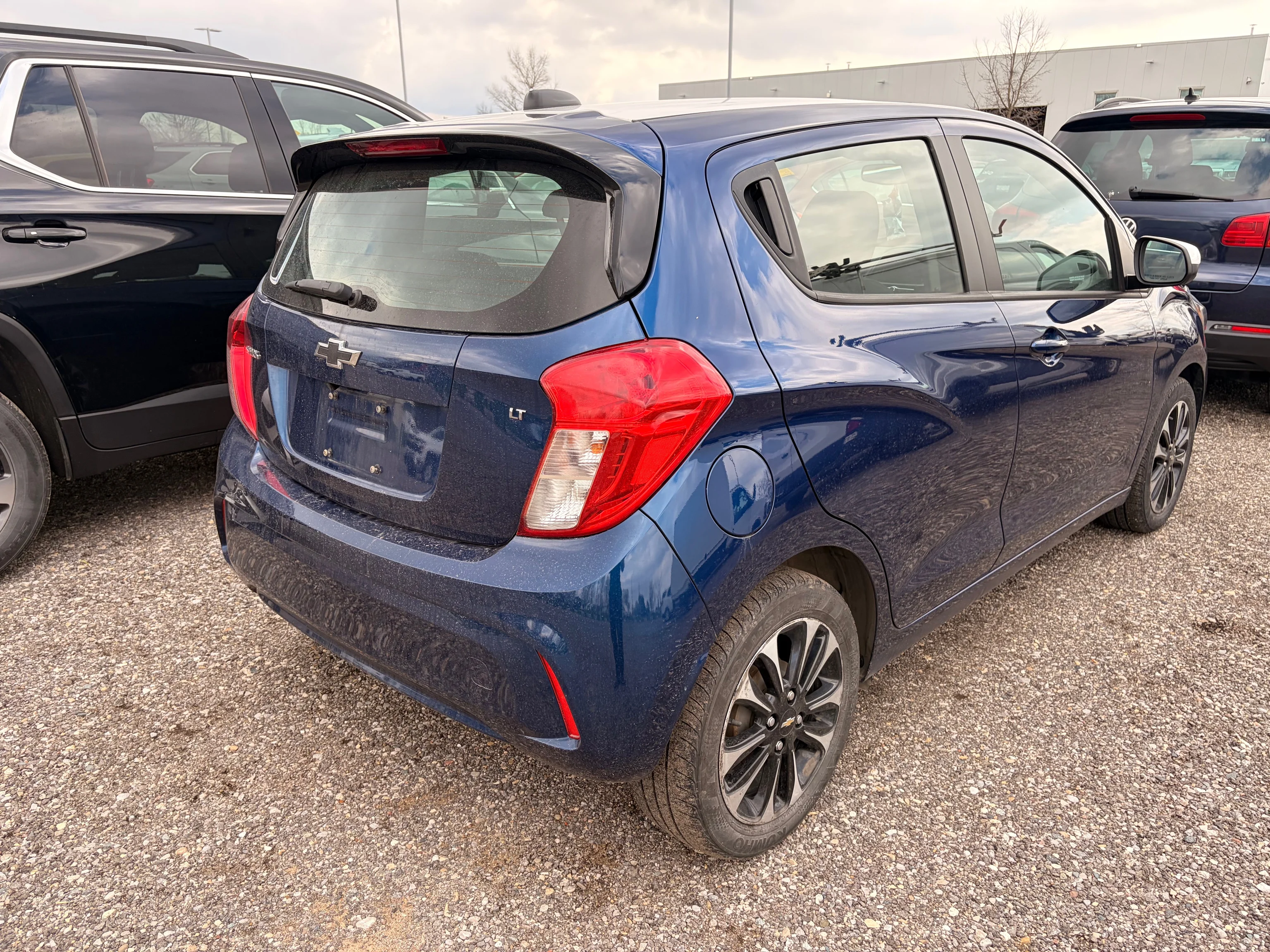 Used 2022  Chevrolet 1LT CVT image 3