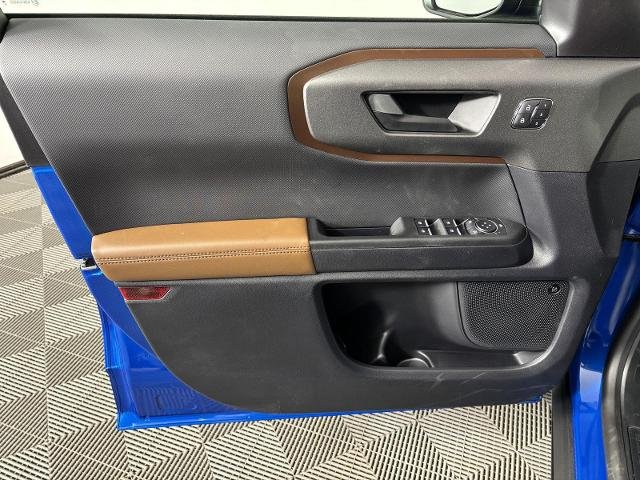 New 2025 Velocity Blue Metallic Ford Outer Banks® image 15