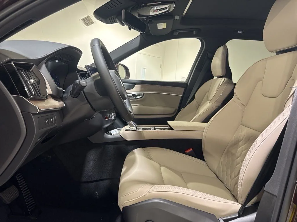 New 2026 Red Metallic Volvo T8 Plus image 19