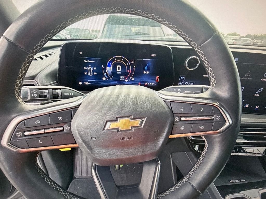 Used 2024 Gray Chevrolet LT image 8