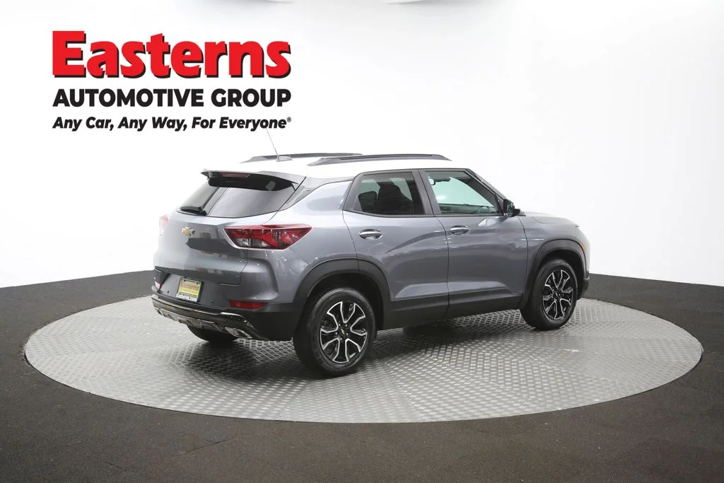 Used 2021 Gray Chevrolet ACTIV image 41
