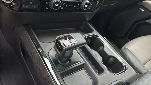 Used 2025 Black Chevrolet ZR2 image 30