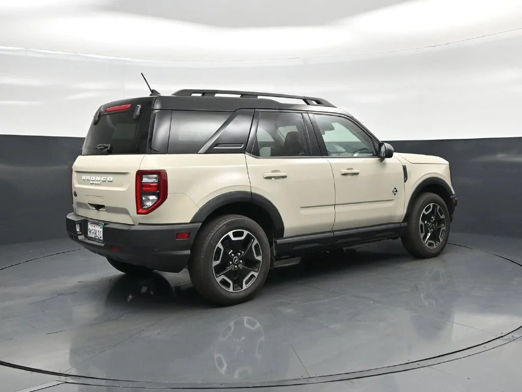 Used 2024 Beige Ford Outer Banks image 25