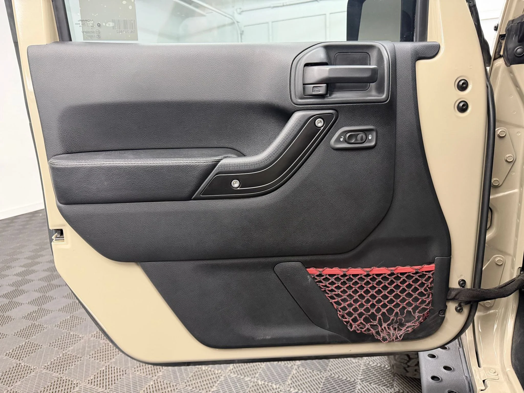 Used 2017 Gobi Clearcoat Jeep Rubicon Recon image 12