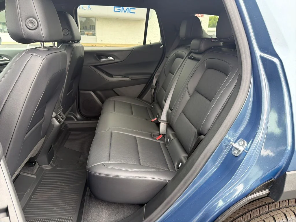 2027 Chevrolet Equinox LT - Photo 26
