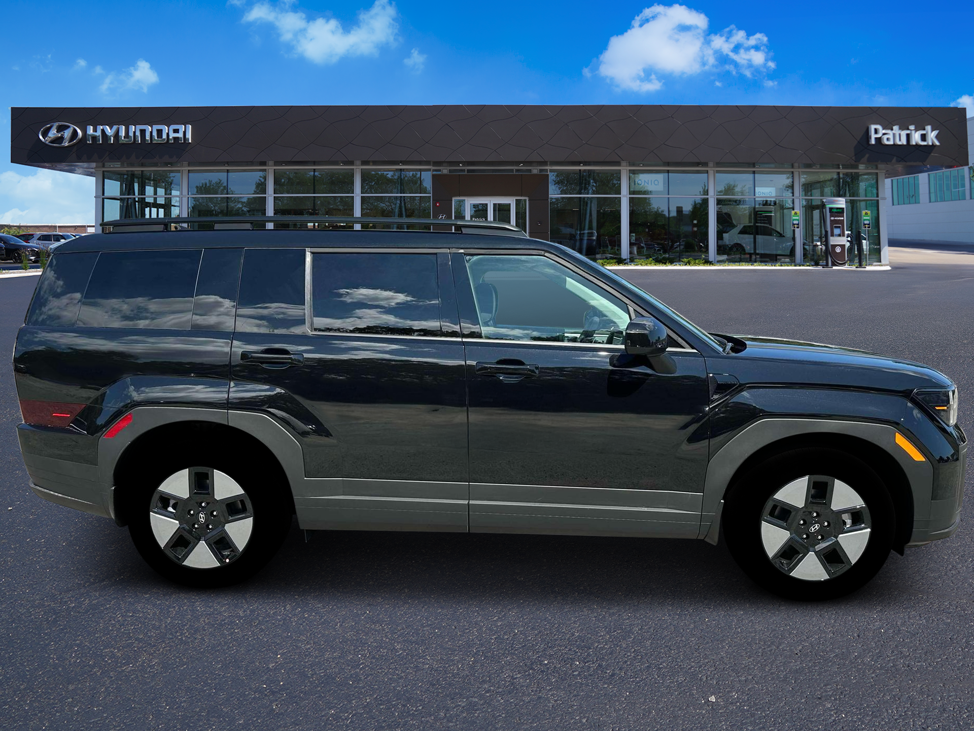New 2026 Phantom Black Hyundai SEL image 9